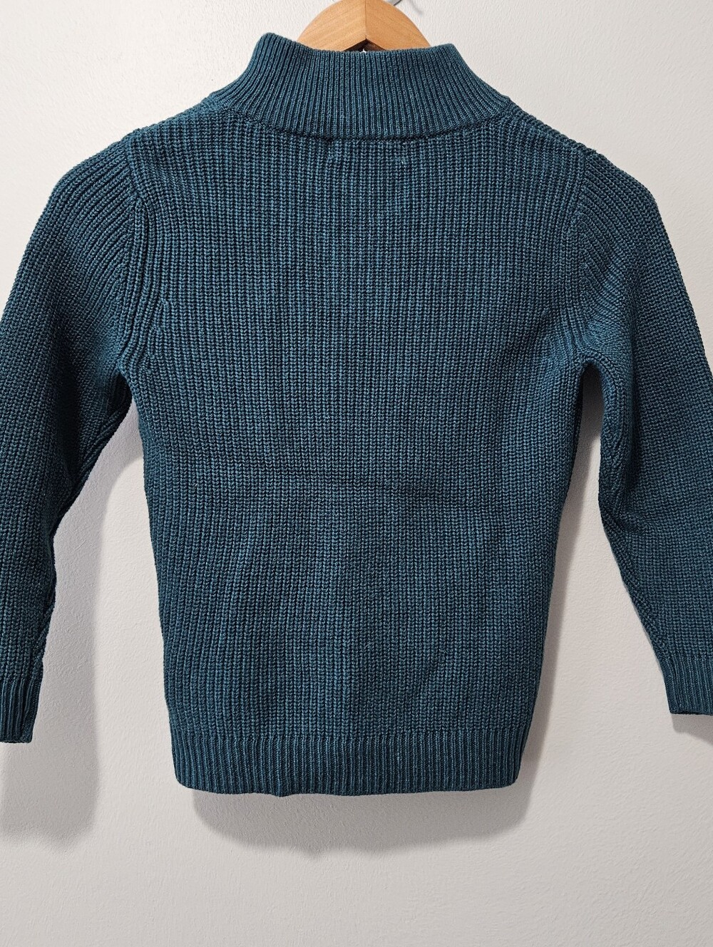 Kids Sweaters - Picture 7 of 7